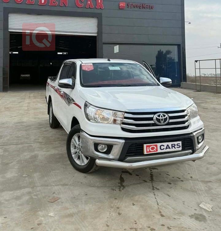 تويوتا هايلوكس